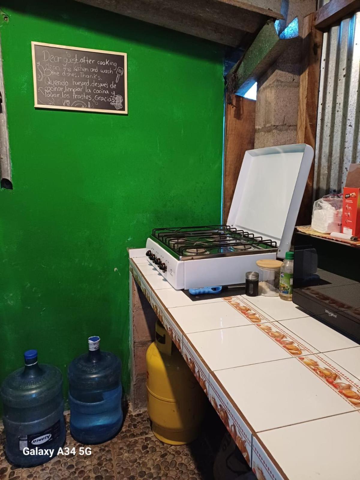 Hostal Nina Oly Tamanique Exterior foto